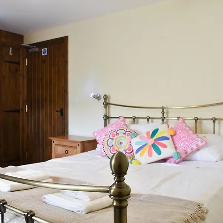 Combe Cottage-uk42228 * Low Borrowbridge