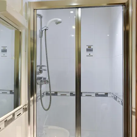 Combe Cottage-uk42228